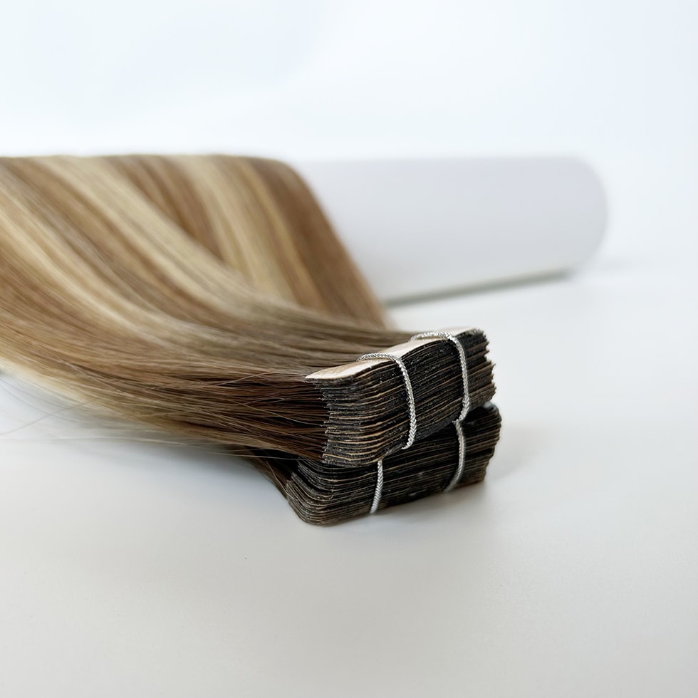 Tape-in Hair Extensions #2DT4P22