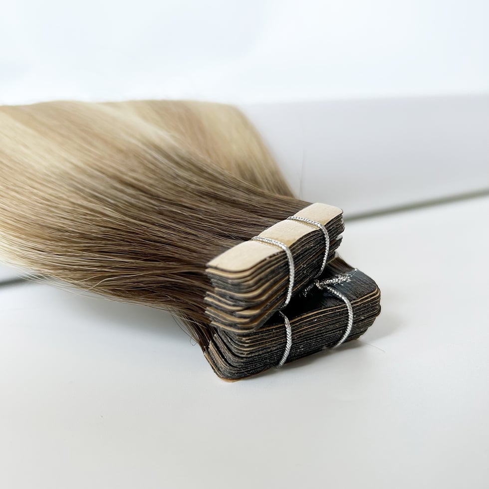 Tape-in Hair Extensions #3T18P60