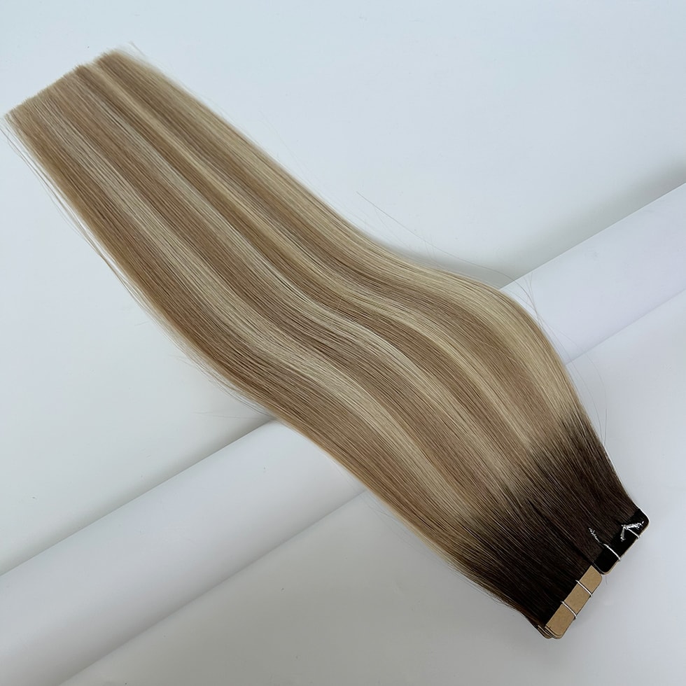 Tape-in Hair Extensions #3T18P60