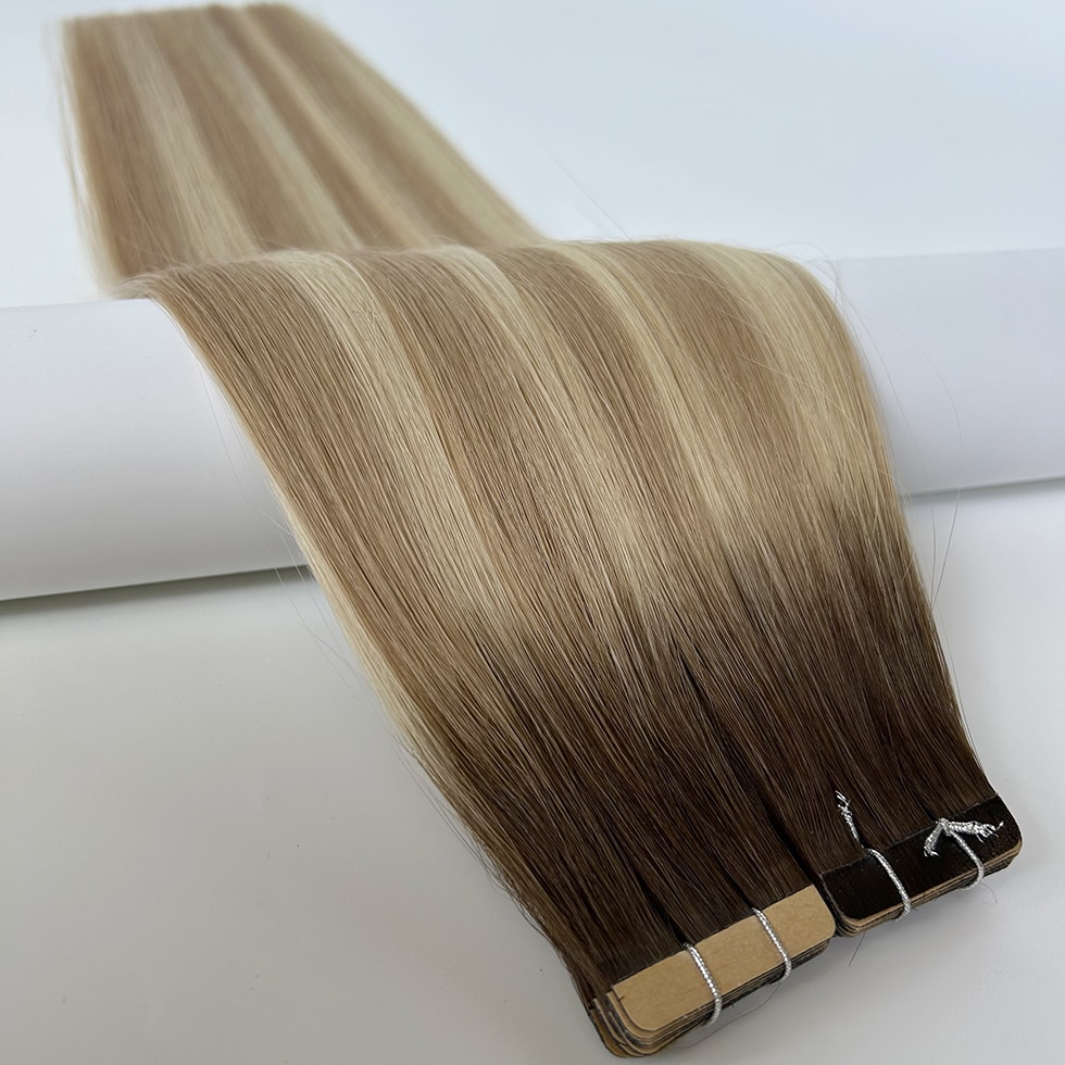 Tape-in Hair Extensions #3T18P60
