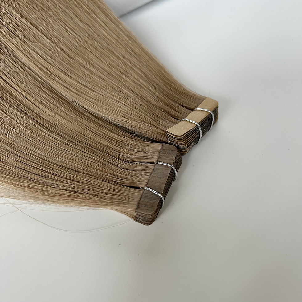 Tape-in Hair Extensions #18A